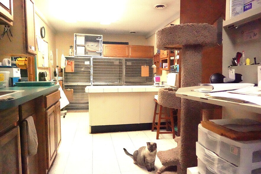 More Photos Of 18 S Third Street, Waterville Office For Sale