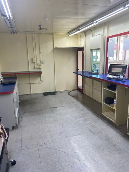 More Photos Of 100 S Euclid Ave, Ontario Storefront For Lease