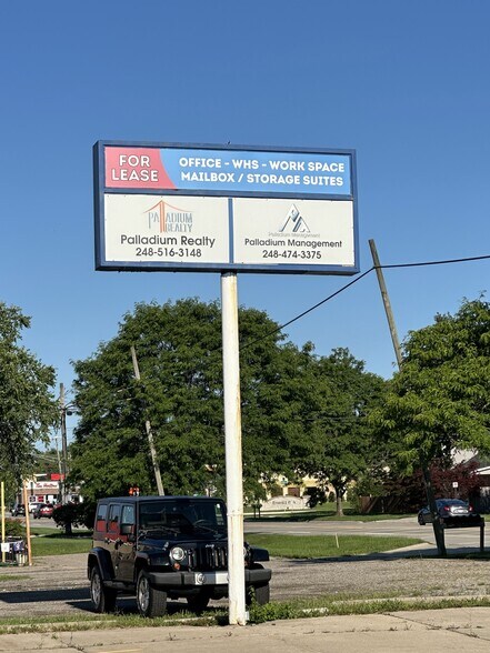 More Photos Of 30835 W 10 Mile Rd, Farmington Warehouse For Sale