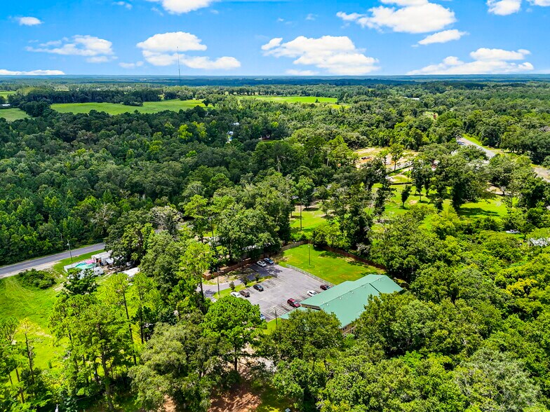 More Photos Of 872 Deer Wood Ln, Chipley Apartments For Sale