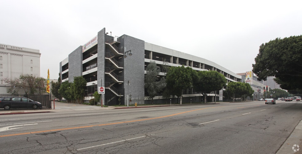 More Photos Of 333 S Alameda, Los Angeles Unknown For Lease