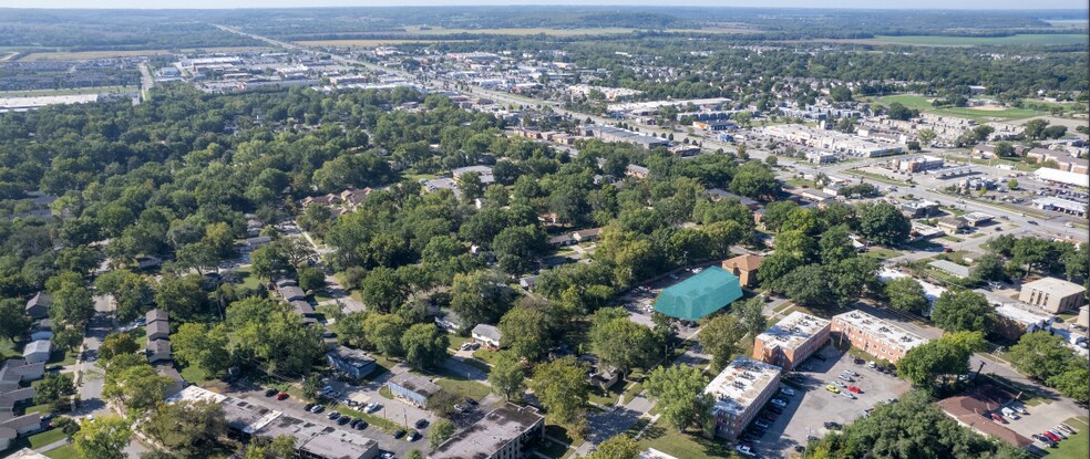 More Photos Of 1733 W 24th St, Lawrence Apartments For Sale