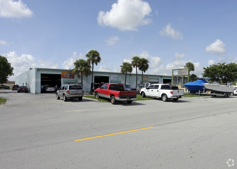 More Photos Of 10750-10796 SW 188th St, Miami Warehouse For Lease
