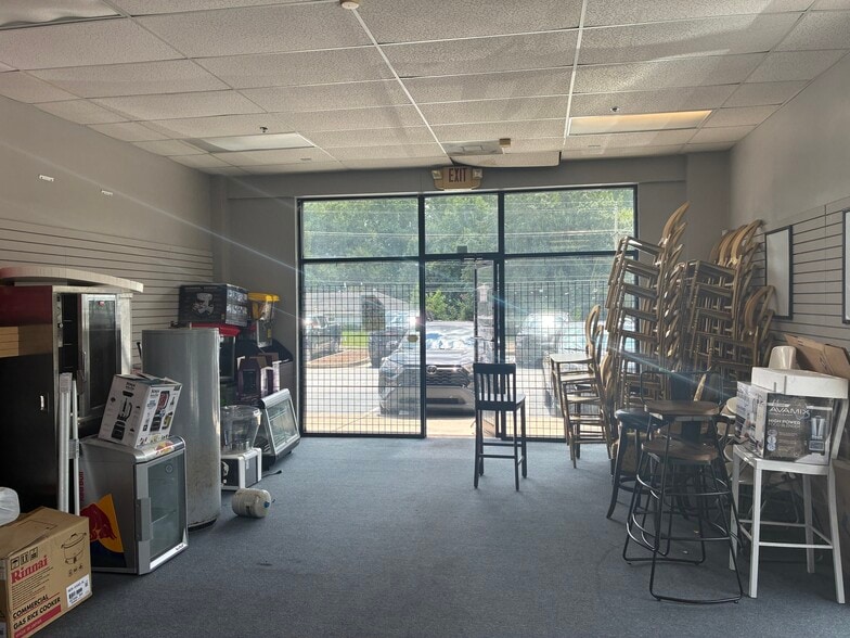 More Photos Of 2785 Cruse Rd, Lawrenceville General Retail For Lease