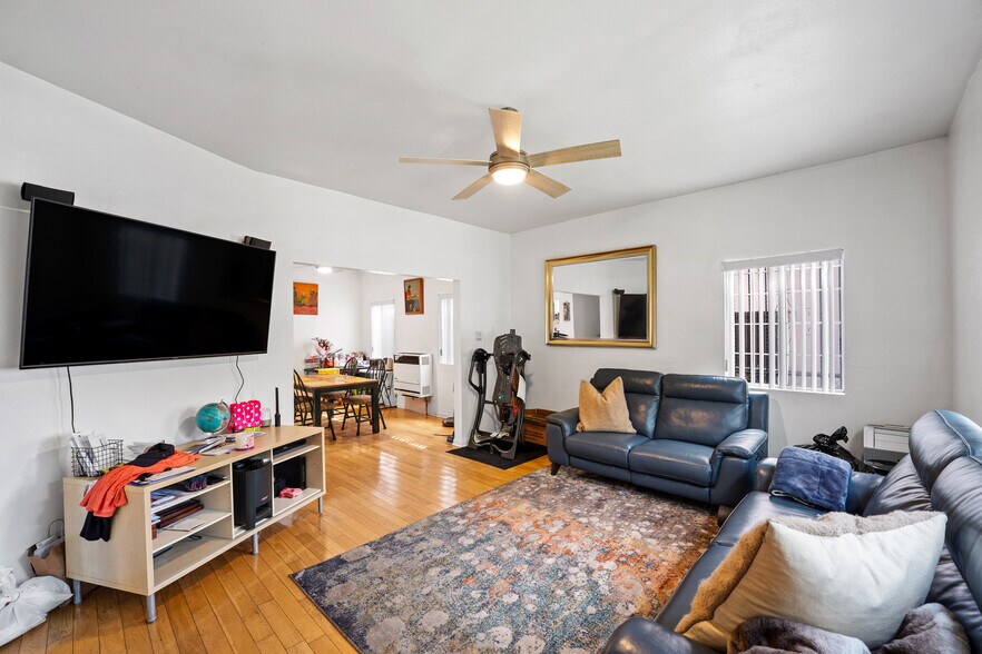 More Photos Of 204 S Serrano Ave, Los Angeles Apartments For Sale