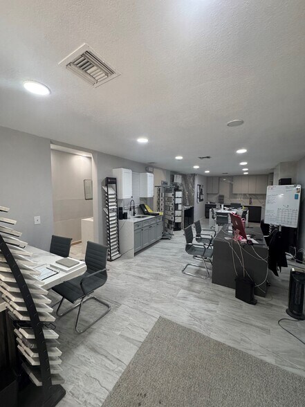 More Photos Of 71 W Illiana St, Orlando Warehouse For Sale