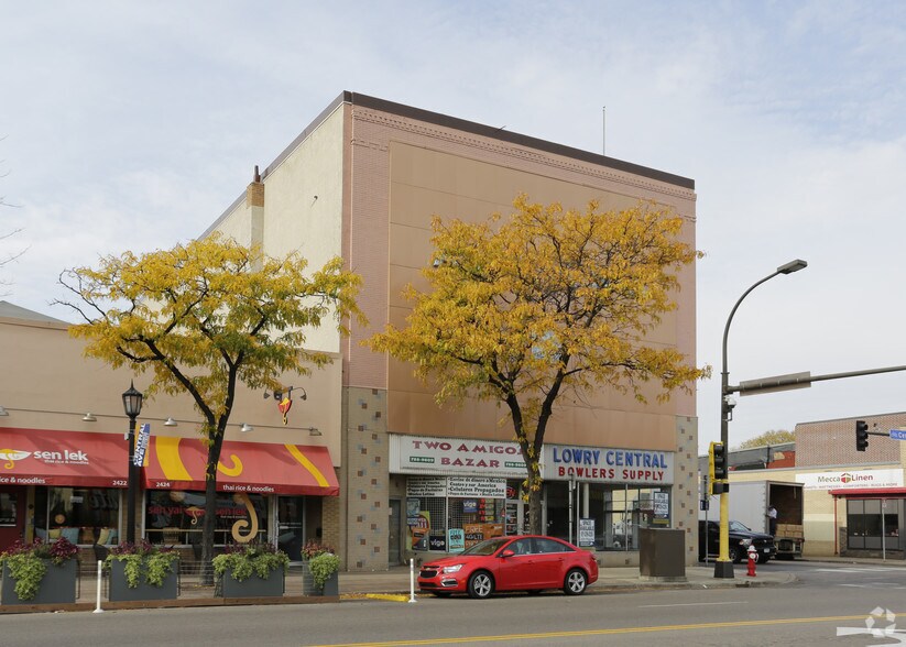 More Photos Of 2430 Central Ave, Minneapolis Storefront For Lease