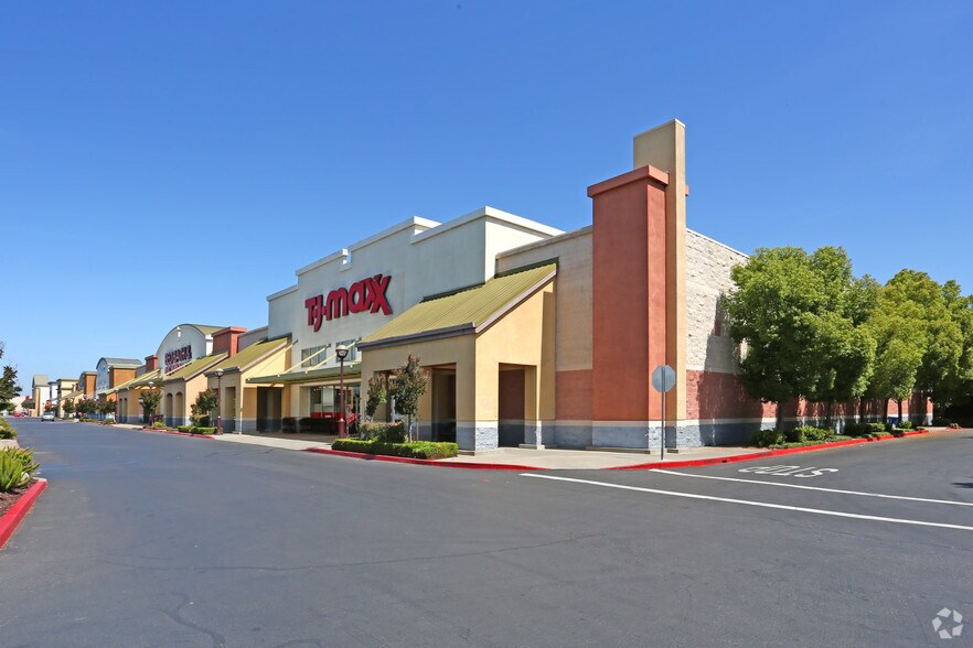 More Photos Of 3900 Sisk Rd, Modesto Unknown For Lease