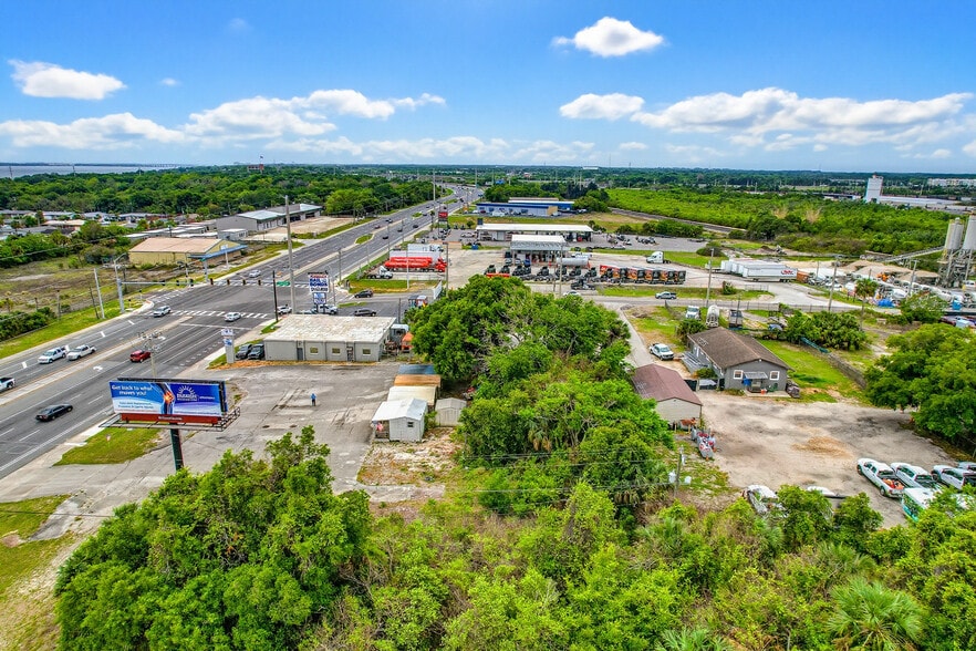 More Photos Of 3535-3555 N Highway 1, Cocoa Serviced Offices For Sale