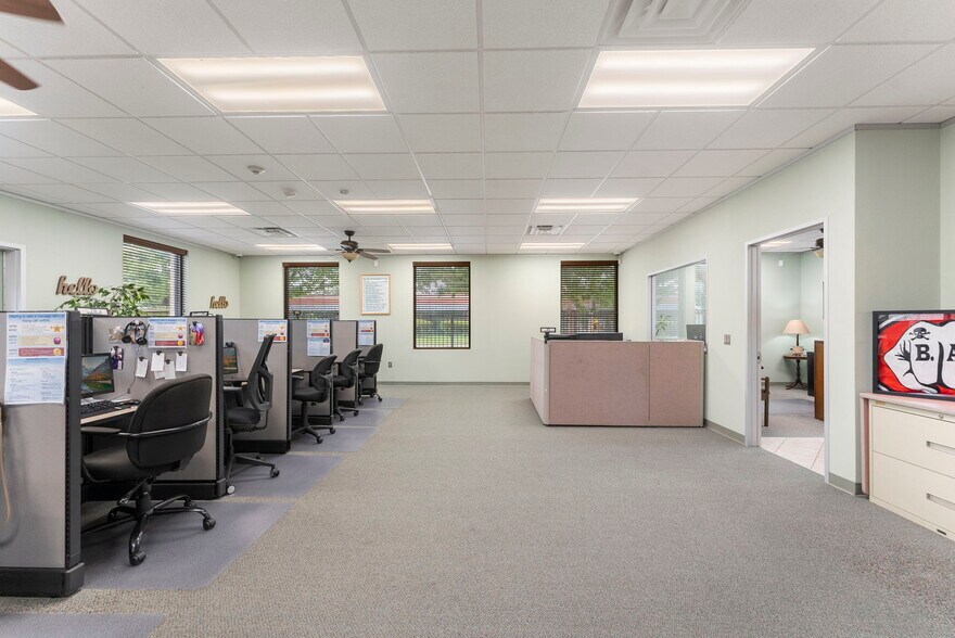 More Photos Of 1125 Cypress Station Dr, Houston Medical For Sale