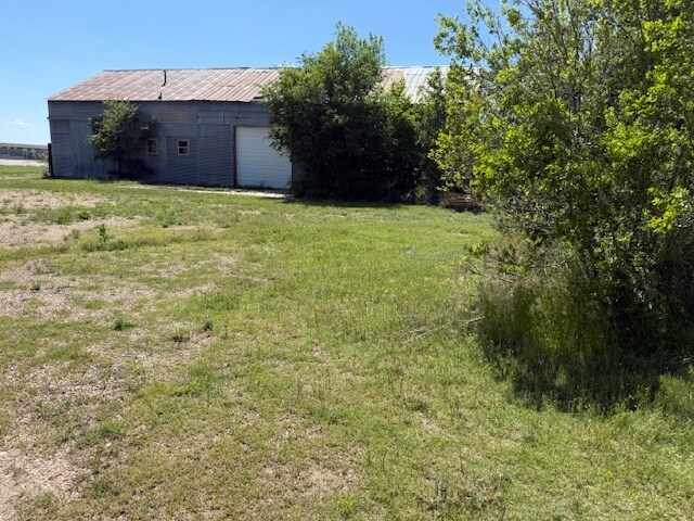 More Photos Of 1301 S Hobart St, Pampa Contractor Storage Yard For Sale
