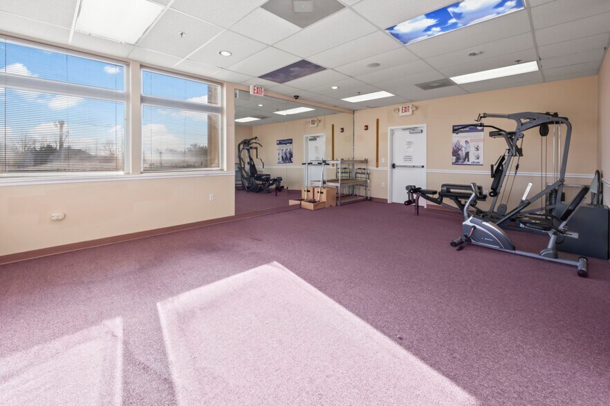 More Photos Of 1374 Whitehorse Hamilton Square Rd, Hamilton Office For Sale