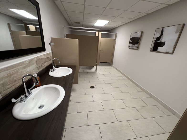 More Photos Of 221 Industry Ave, Springfield Office For Lease