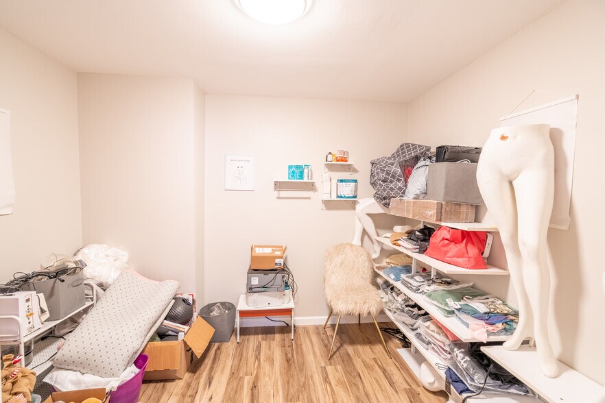 More Photos Of 31 Court St, Binghamton Storefront Retail Residential For Sale