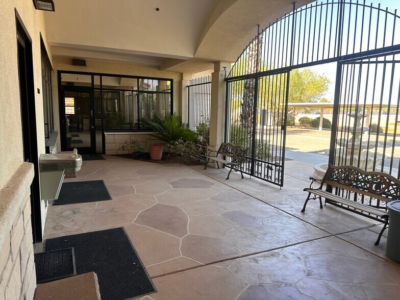 More Photos Of 13645 W Indian School Rd, Litchfield Park Medical For Lease