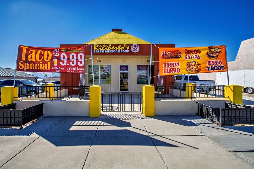 More Photos Of 25 Acoma Blvd N, Lake Havasu City Restaurant For Sale