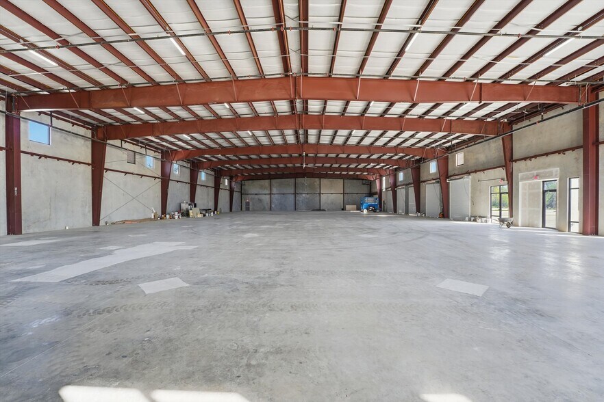 More Photos Of 7933 Ley Rd, Houston Unknown For Lease