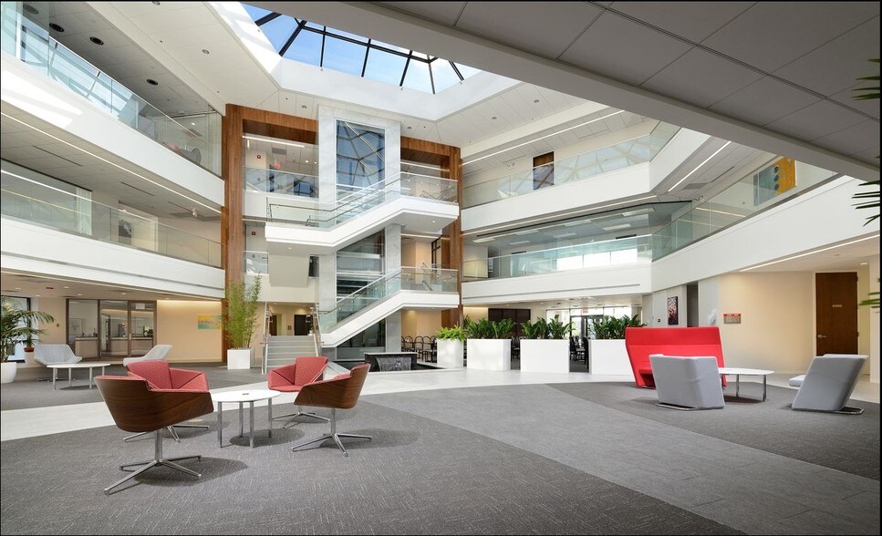 More Photos Of 2275 Half Day Rd, Bannockburn Office For Sale