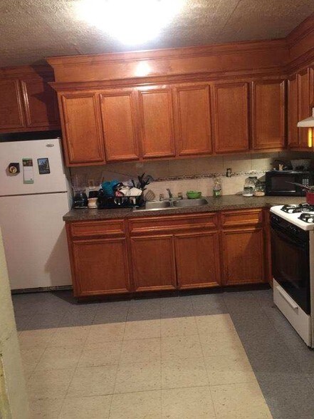 More Photos Of 716 S 79th St, Houston Apartments For Sale