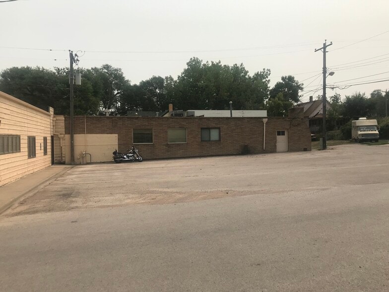 More Photos Of 1313 W Main St, Rapid City Office For Lease