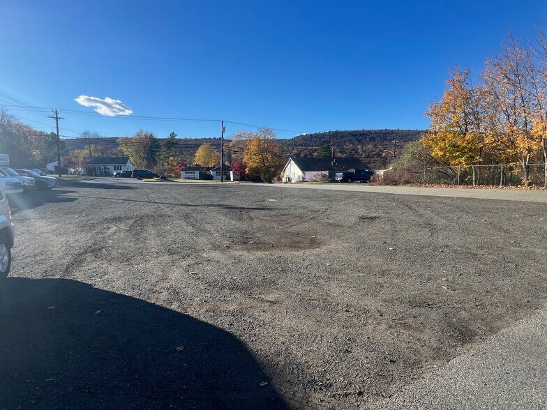 More Photos Of 1542 Union Valley Rd, West Milford Garden Center For Sale