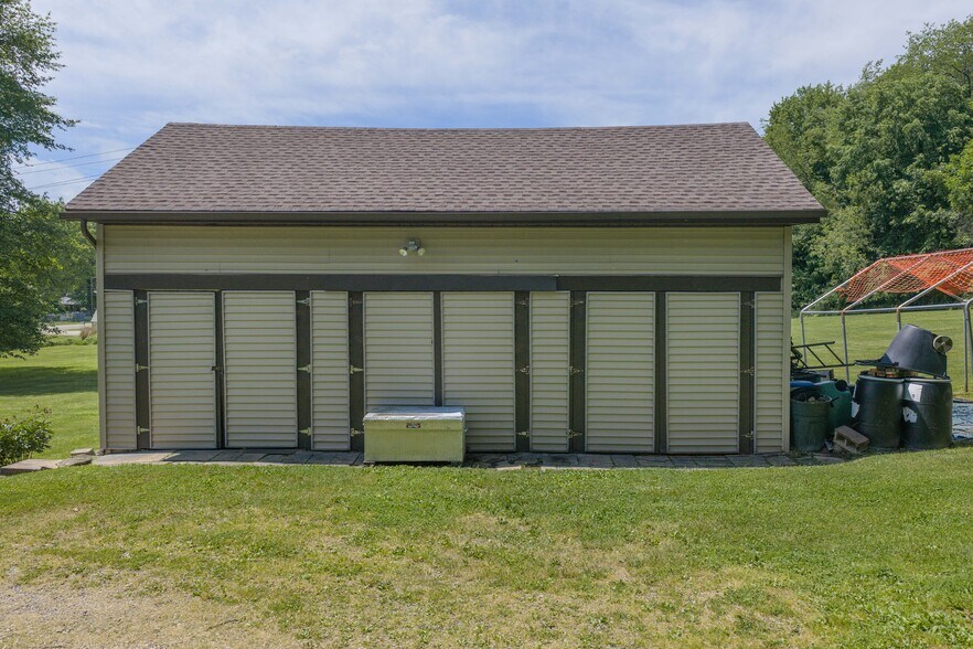 More Photos Of 6297 Columbia Rd NW, Dover Specialty For Sale
