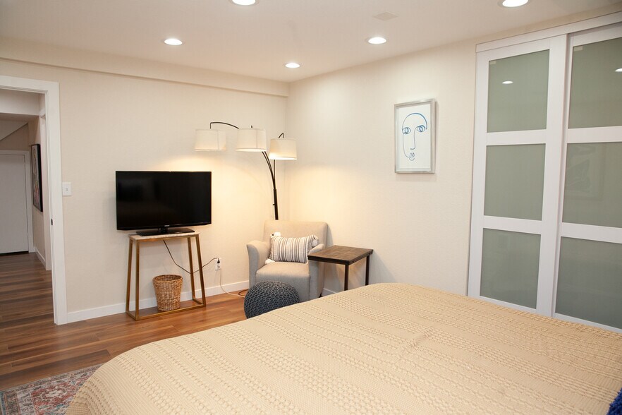 More Photos Of 1725 N High St, Denver Apartments For Sale