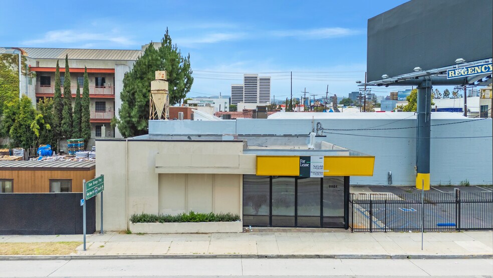 More Photos Of 11151 W Olympic Blvd, Los Angeles Freestanding For Lease