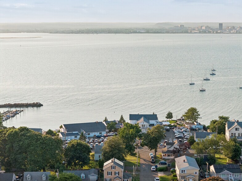 More Photos Of 62 Cove St, New Haven Specialty For Sale