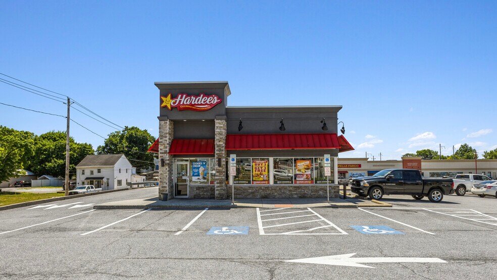 More Photos Of 230 Nissley st, Middletown General Retail For Sale