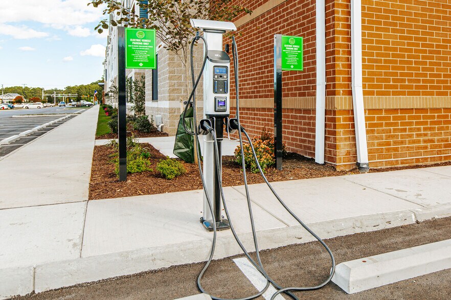 More Photos Of 3061 Godwin Blvd, Suffolk Apartments For Lease