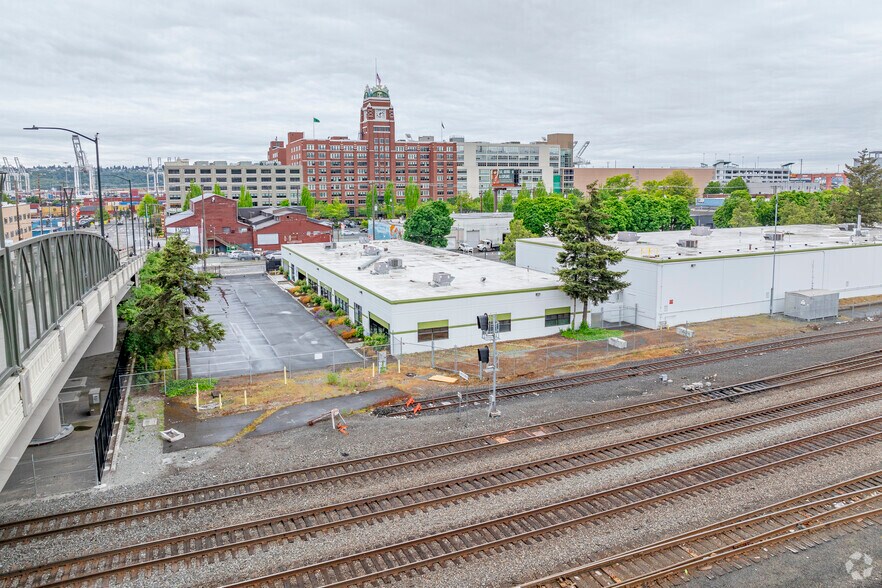 More Photos Of 2454 Occidental Ave S, Seattle Distribution For Lease