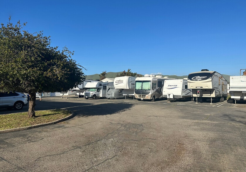 More Photos Of 4050 Foxen Canyon Rd, Santa Maria Self Storage For Sale