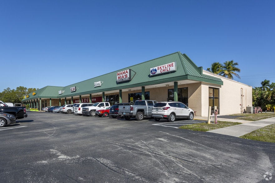 Primary Photo Of 710-778 9th St N, Naples Freestanding For Lease