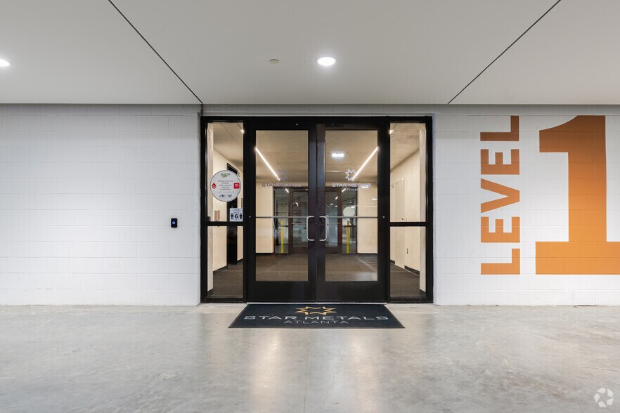 More Photos Of 1055 Howell Mill Rd, Atlanta Office For Lease