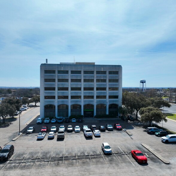 More Photos Of 7001 Boulevard 26, North Richland Hills Office For Sale
