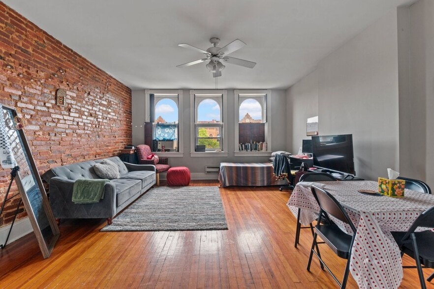 More Photos Of 2841 N Calvert St, Baltimore Apartments For Sale