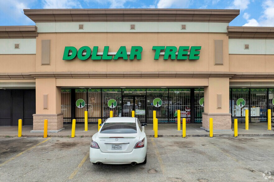 More Photos Of 8705 W Bellfort Ave, Houston Storefront For Lease