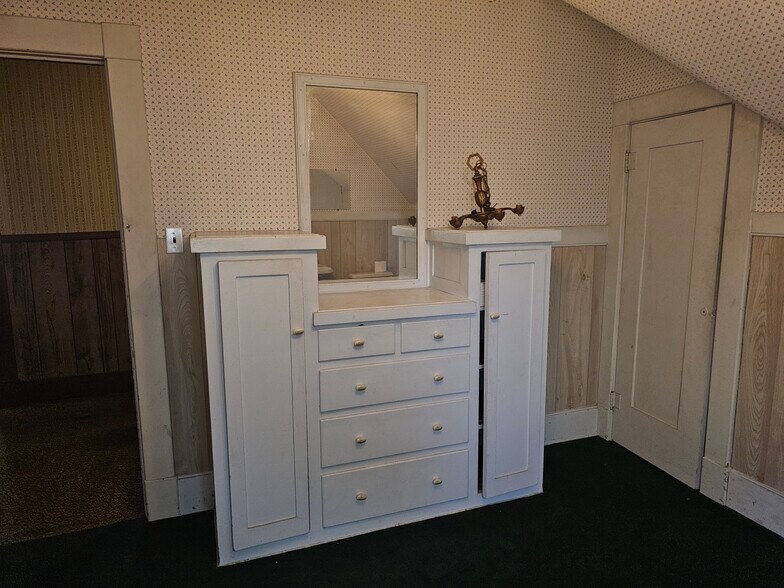 More Photos Of 6836 Palm Ave, Highland Office For Sale