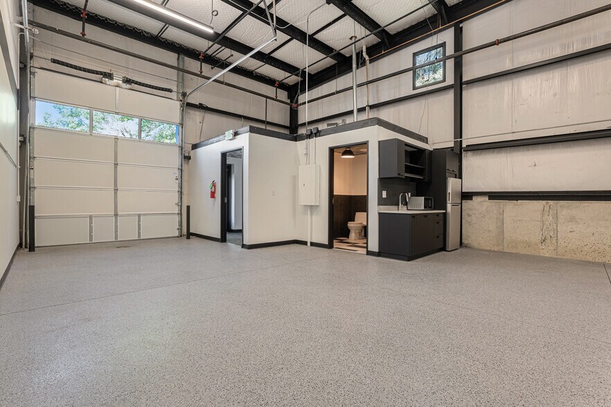 More Photos Of 13201 W 43rd Dr, Golden Warehouse For Lease