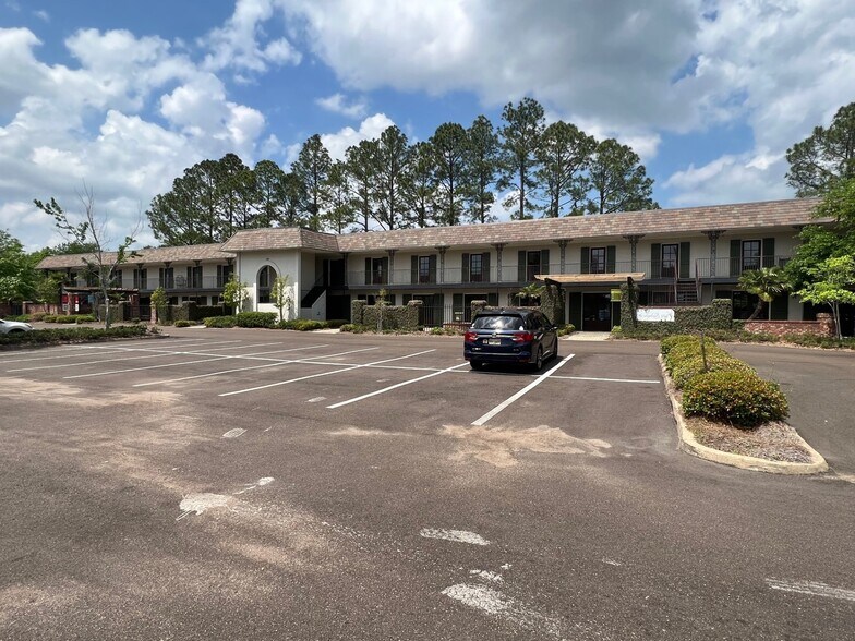 Primary Photo Of 200 Park Circle Dr, Flowood Office For Lease