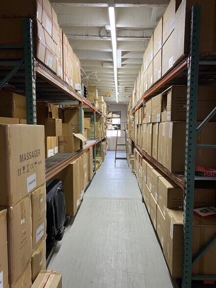 More Photos Of 413 Florence Ave, Hillside Warehouse For Lease