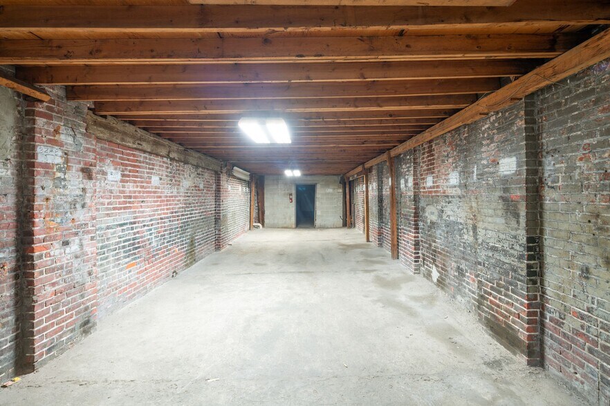 More Photos Of 2221 E Clearfield St, Philadelphia Warehouse For Sale