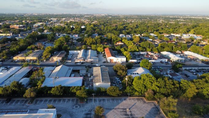 More Photos Of 900 McPhaul, Austin Warehouse For Sale