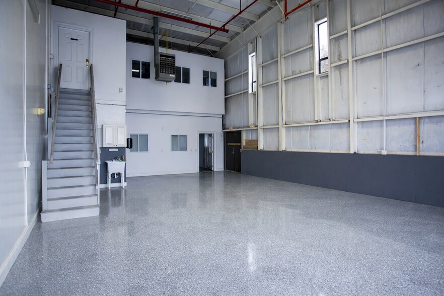 More Photos Of 55 Knox Trail, Acton Warehouse For Lease