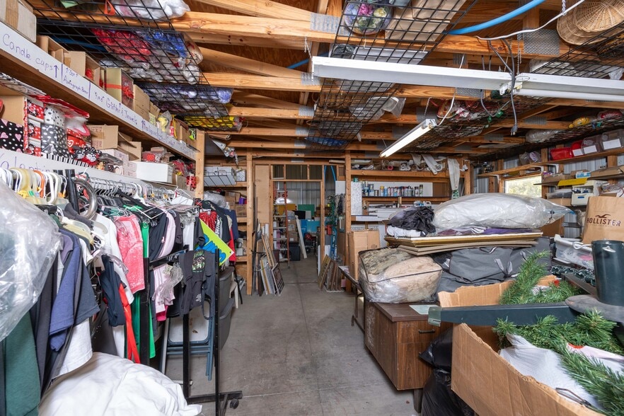 More Photos Of 319 E Howard St, Live Oak Storefront Retail Office For Sale