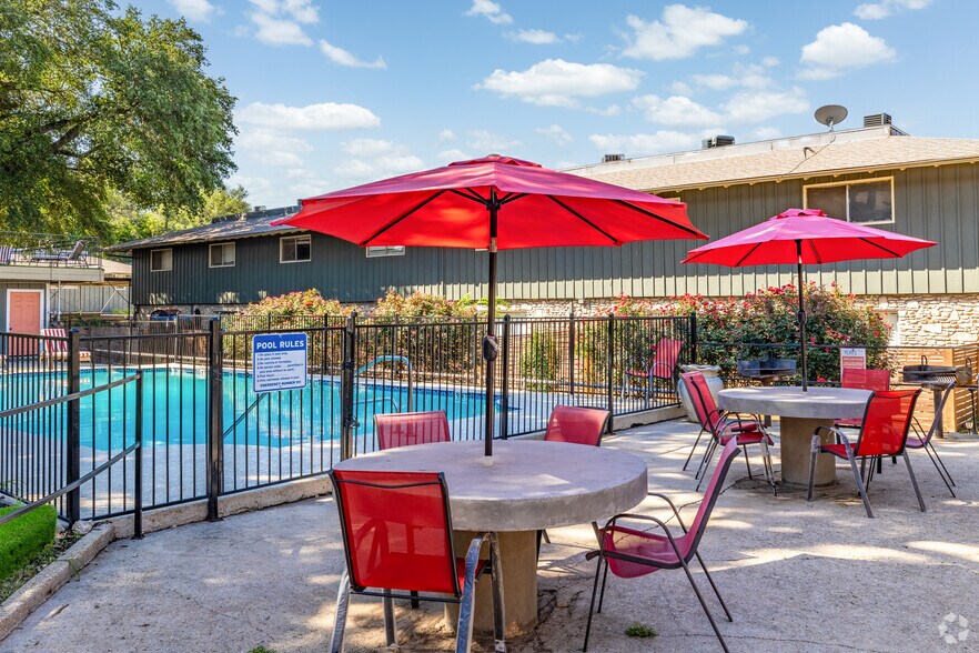 More Photos Of 7314-100 Oak Manor Dr, San Antonio Apartments For Sale