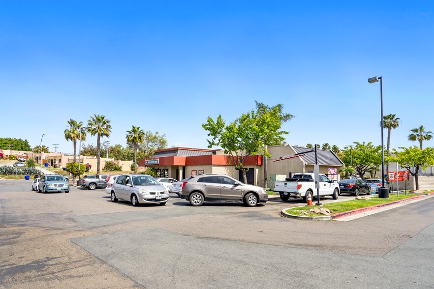 More Photos Of 340-416 W San Ysidro Blvd, San Ysidro Unknown For Lease