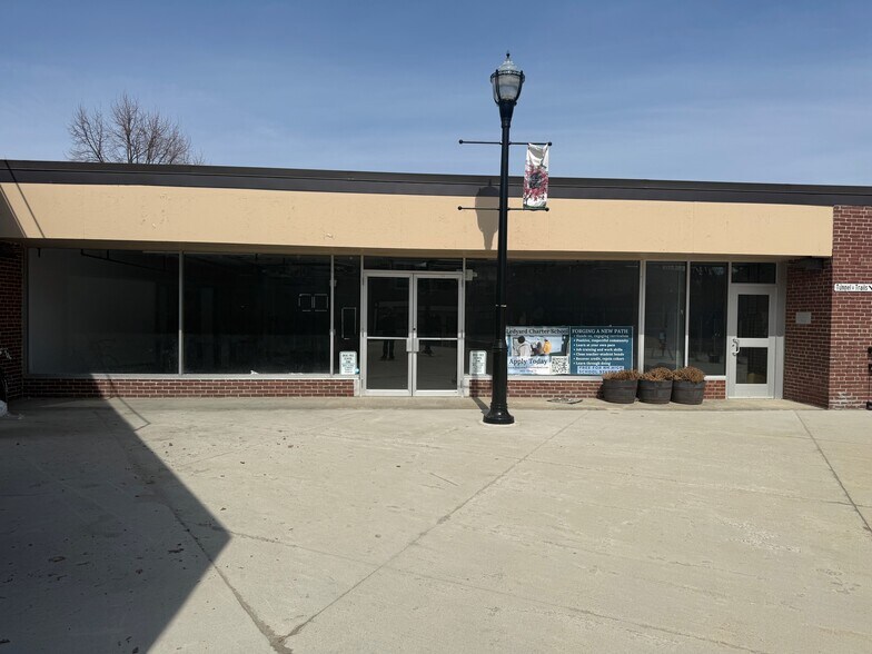 More Photos Of 39 Hanover St, Lebanon Office For Lease