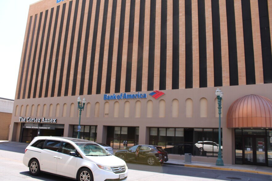 More Photos Of 330 N Mesa St, El Paso Office For Lease